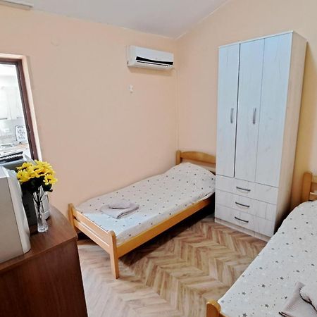 Apartments Skaljari Kotor Eksteriør billede