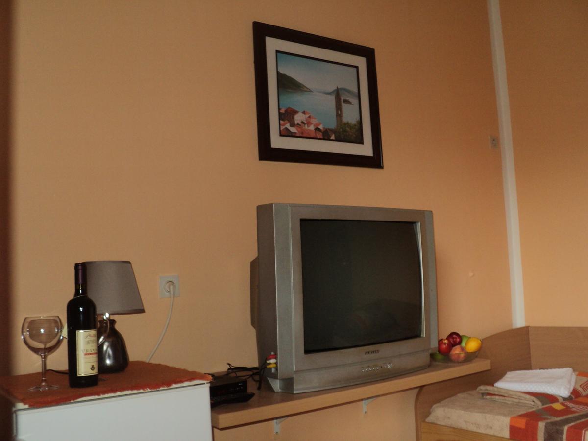 Apartments Skaljari Kotor Eksteriør billede